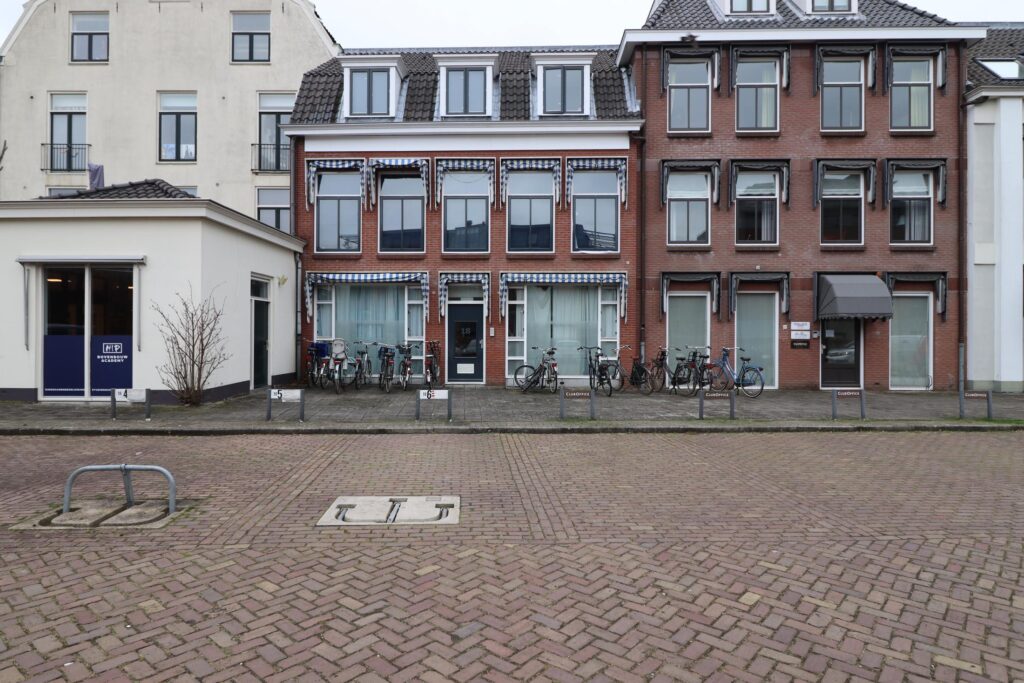 1e Dorpsstraat 18 A