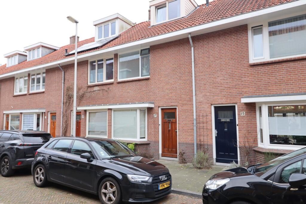 Alblasstraat 17