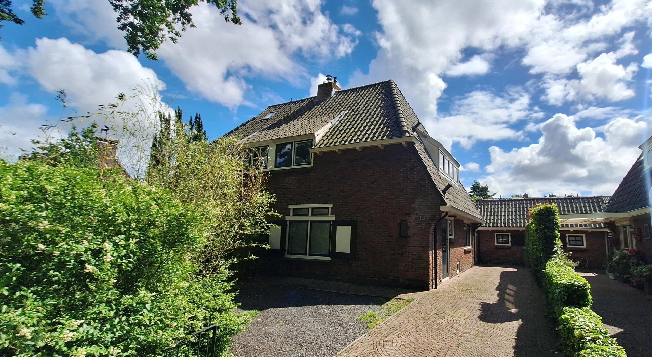 Family home in Laren